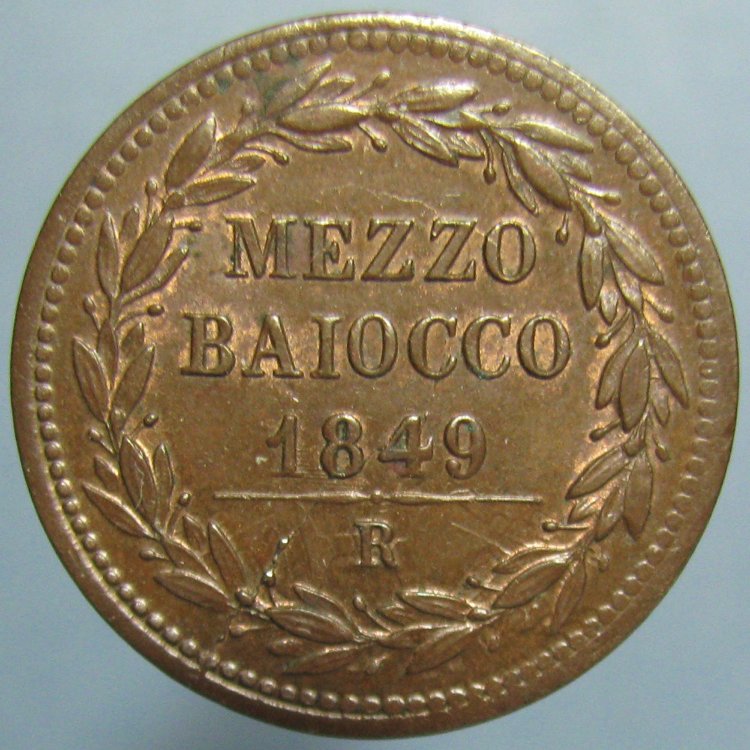 Post-A-Coin-Or-Medal-With-A-Die-Crack!